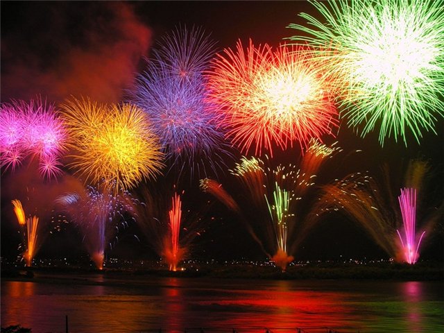 магазин фейерверков http://realpiro.ru/catalog/malye_do_18_zalpov/