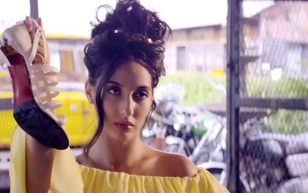 Nora Fatehi Background Nora fatehi is a moroccan beauty, born in canada having height of 1.73 m (5'6). nora fatehi background